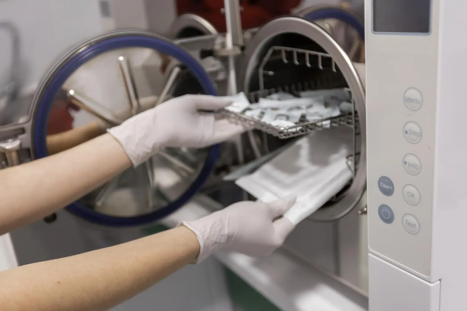 Como funciona a esterilização em autoclaves: benefícios e aplicações ...
